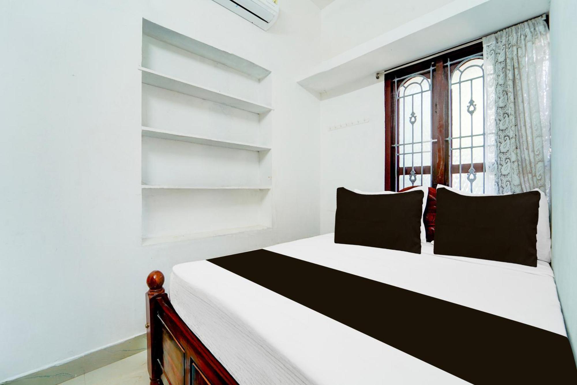 Hotel O Sri Srinivasa Residency Канякумари Екстериор снимка