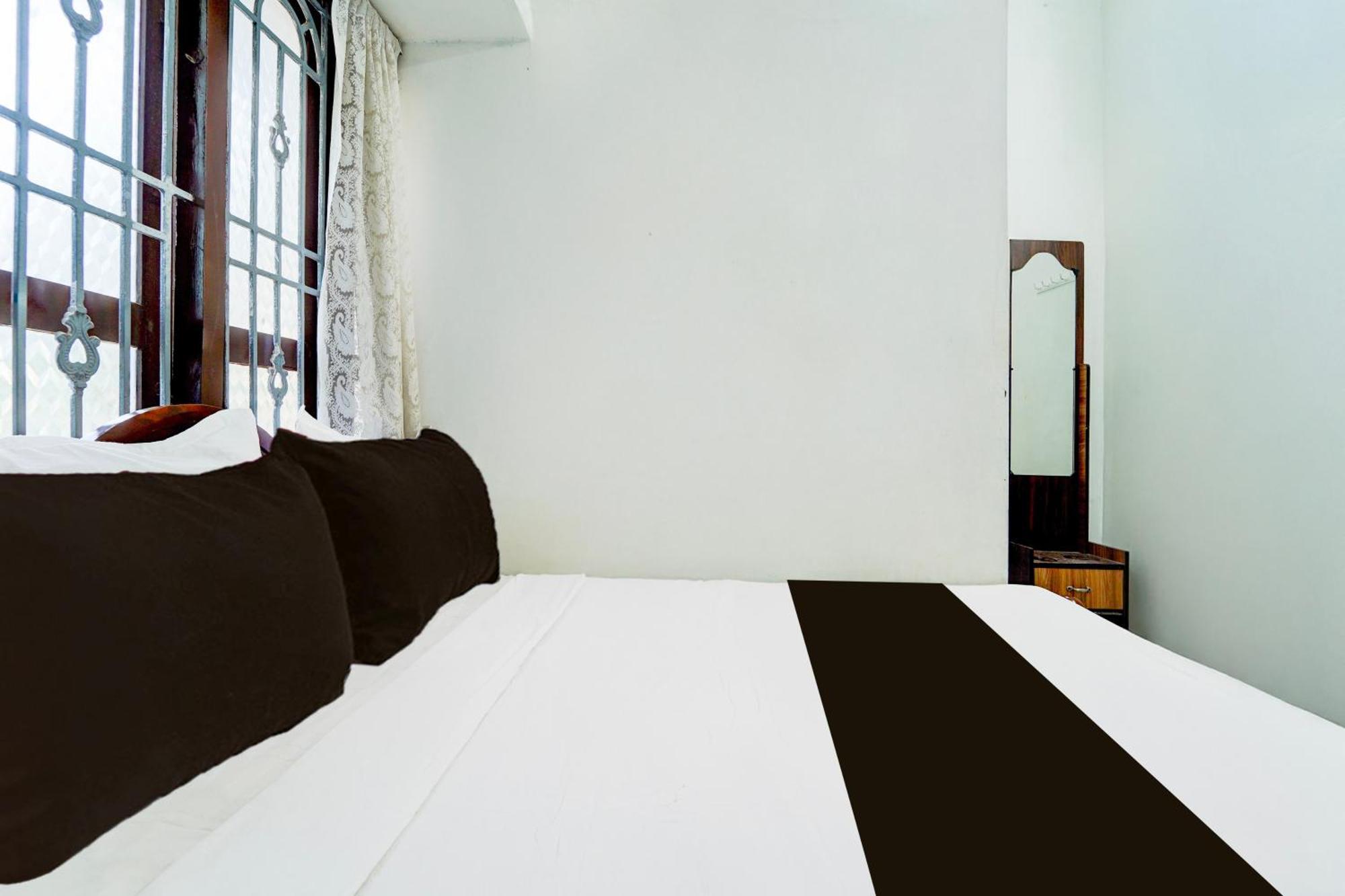Hotel O Sri Srinivasa Residency Канякумари Екстериор снимка