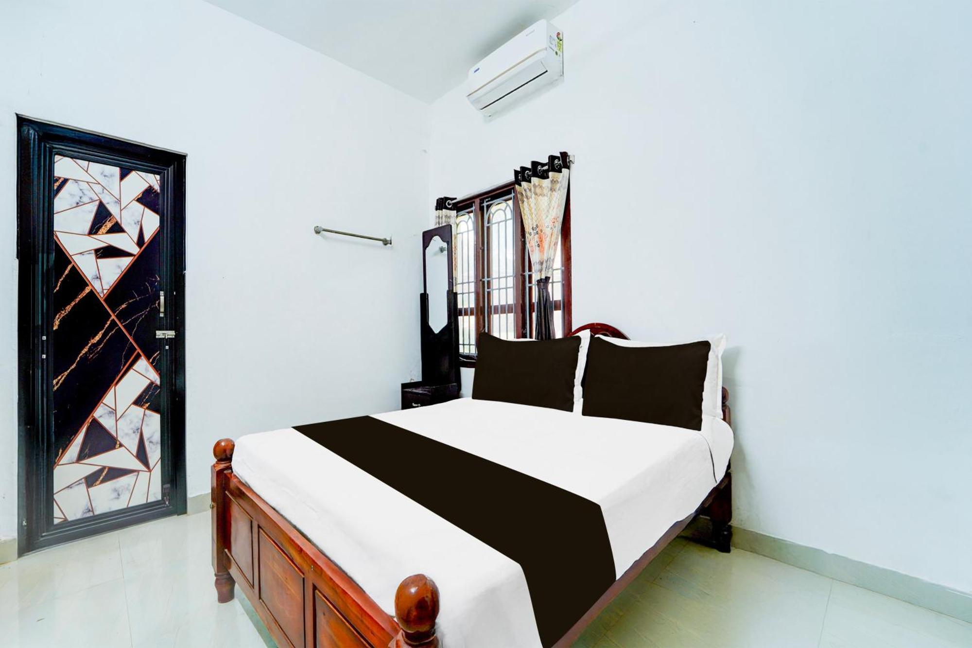 Hotel O Sri Srinivasa Residency Канякумари Екстериор снимка