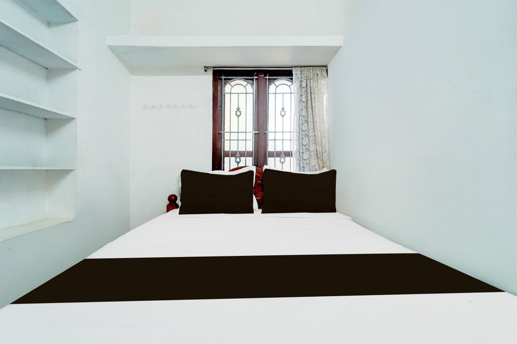 Hotel O Sri Srinivasa Residency Канякумари Екстериор снимка
